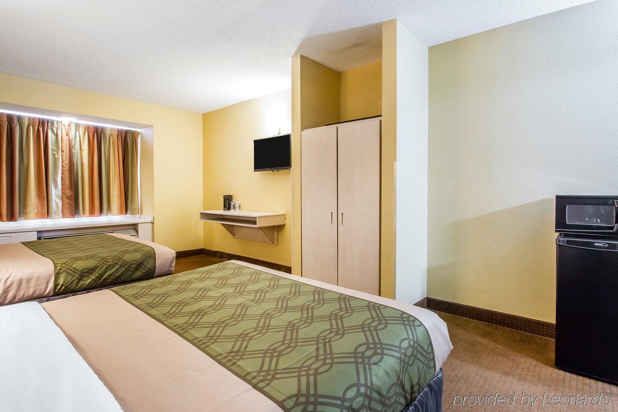 6-mobile, Al Hotel 2*